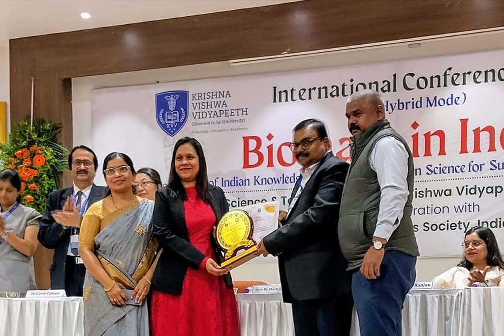 Raut Serums India Pvt Ltd Honoured with the Award/Certificate of Excellence at the Biomake in India III